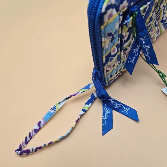 Vera Bradley Zip-Around Wallet Capri Blue Paisley Quilted Cotton Wristlet NEW - Picture 10 of 15
